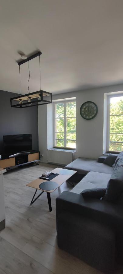 Appartement D'Hippolyte - Vue Musee Rimbaud Charleville-Mézières Kültér fotó